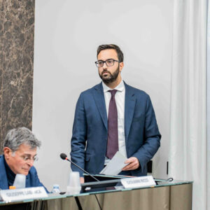 Geomedical - Progetto Onco-Fisiotonik - Il giornalista di Gruppo Stratego, Giuseppe Alviggi, presentatore dell'evento